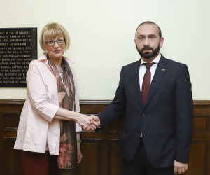 Встреча министра иностранных дел РА Арарата Мирзояна с генеральным секретарем ОБСЕ Хельгой Шмид