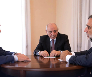 Ռուբեն Վարդանյանը հանդիպել է Արցախի երկրորդ և երրորդ նախագահներին