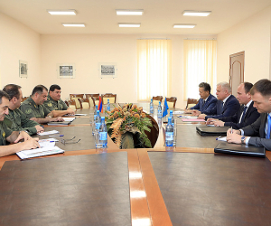 CSTO Chief, Armenian Deputy Defense Minister Meet in Yerevan
