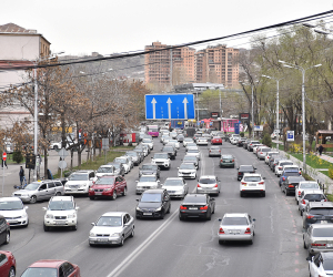 Հայաստանը՝ տարանցիկ երկիր մեքենա ներմուծողների համար. վեց ամսում 11 900 մեքենա է ներմուծվել