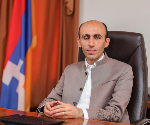 Արցախի իշխանությունների առանձնակի ուշադրությունը կրթական ոլորտի վրա շարունակելու է մնալ ընգծված․ Արտակ Բեգլարյան