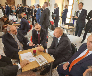 Pashinyan, Erdoğan, Aliyev Meet on Sidelines of Prague Summit