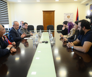 Վահրամ Դումանյանը հանդիպել է Վ. Բրյուսովի անվան պետական համալսարանի ուսանողության ներկայացուցիչներին