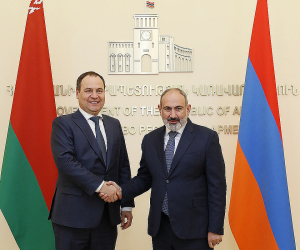 Никол Пашинян провел встречу с премьер-министром Беларуси