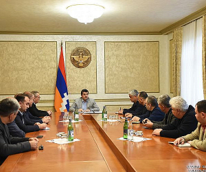 Արայիկ Հարությունյանն ԱԺ քաղաքական ուժերի ներկայացուցիչների հետ քննարկել է վերջին զարգացումները
