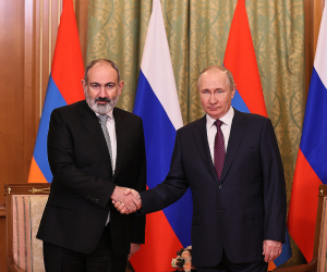 Putin Says Karabakh Issue Must be Resolved