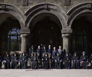 Armenian Apostolic Church Calls for National Unity, End to Societal Polarization