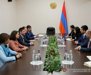 ԱԽ քարտուղար Արմեն Գրիգորյանն ընդունել է ԵԱՀԿ ԽՎ երիտասարդ պատվիրակների խմբին
