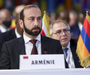 Armenian FM Says Aliyev Continues to Threaten Karabakh Armenians