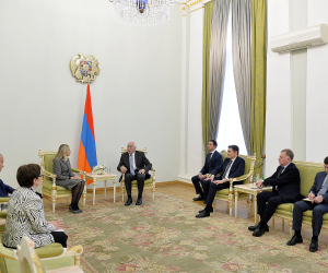 Վահագն Խաչատուրյանին հավատարմագրերն է հանձնել Հայաստանում Եգիպտոսի նորանշանակ դեսպանը