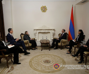 Արմեն Գրիգորյանն ընդունել է ԱՄՆ դեսպան Լին Թրեյսիին