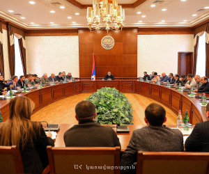Արցախում ընդլայնված խորհրդակցություն է հրավիրվել օպերատիվ շտաբի գործունեության ուղղությունների ներկայացման նպատակով