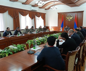 Ռուբեն Վարդանյանը հրավիրել է ընդլայնված խորհրդակցություն օպերատիվ շտաբի անդամների մասնակցությամբ