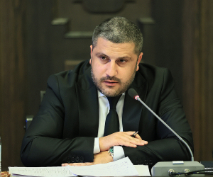 “Мы будем последовательно добиваться, чтобы Азербайджан открыл Лачинский коридор” – министр ЧС 
