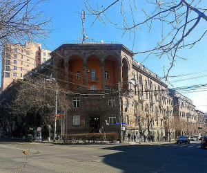 Քրեական վարույթ՝ Բրյուսովի անվան պետական համալսարանի հոգաբարձուների խորհրդի նիստում թույլ տրված կեղծիքների դեպքի առթիվ