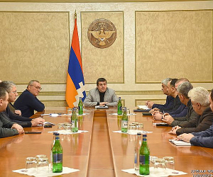 Արայիկ Հարությունյանն ընդունել է Ազգային ժողովում ներկայացված քաղաքական ուժերի ներկայացուցիչներին
