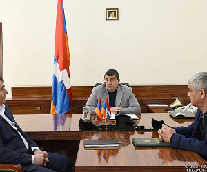 Արայիկ Հարությունյանը Անվտանգության խորհրդի աշխատակազմին է ներկայացրել ԱԽ նոր քարտուղարին
