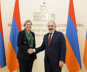 Վարչապետն ընդունել է Ֆրանսիայի Ազգային ժողովի նախագահի գլխավորած պատվիրակությանը