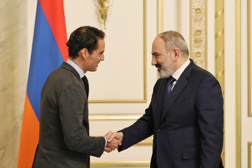 Премьер-министр Пашинян принял специального представителя генерального секретаря НАТО по Кавказу и странам Центральной