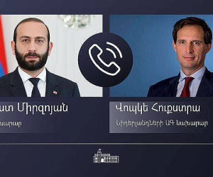 Արարատ Միրզոյանը հեռախոսազրույց է ունեցել Նիդերլանդների ԱԳ նախարար Վոպկե Հուքստրայի հետ