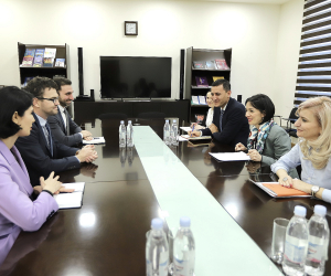 ՄԹ դեսպանի հետ հանդիպմանը ԿԳՄՍ նախարարն անդրադարձել է արցախցի երեխաների իրավունքների խախտմանը