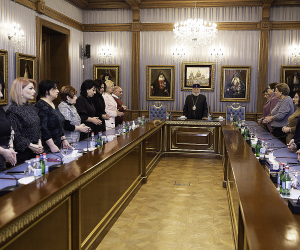 Ամենայն Հայոց Կաթողիկոսն ընդունել է հայորդյաց տների պատասխանատուներին