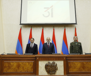 Pashinyan Says Armenia Needs Strong Army for Peace, Not War