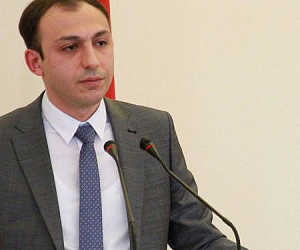 Artsakh HRD to French Newspaper: World Must Sanction Azerbaijan