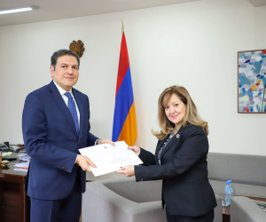 Պորտուգալիայի նորանշանակ դեսպանն իր հավատարմագրերի պատճենն է հանձնել ՀՀ ԱԳ նախարարի տեղակալին