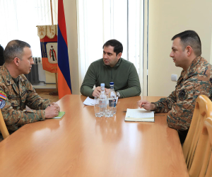 Սուրեն Պապիկյանն այցելել է ՊՆ զորամասեր