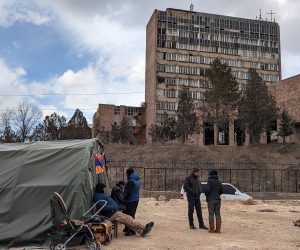 Families Evicted from Former Armenian Defense Ministry Building Want Permanent Housing 