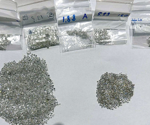 Օդային ճանապարհով փորձ է արվել առանց հայտարարագրման ՀՀ ներմուծել ադամանդե քարեր