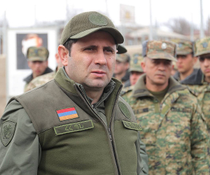 Սուրեն Պապիկյանն այցելել է ՊՆ զորամասեր