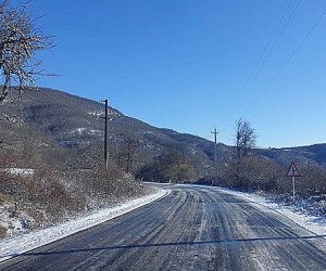 Ջերմուկի տարածաշրջանում, Տիգրանաշենի ոլորաններում, Սարավանի և Մեղրիի լեռնանցքներում ձյուն է տեղում