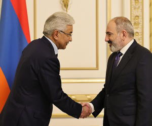 Pashinyan, CSTO Head Discuss Armenia-Azerbaijan Border Situation