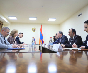 ԲՏԱ Նախարար Ռոբերտ Խաչատրյանն ընդունել է Հայաստանում ԱՄՆ դեսպան Քրիստինա Քվինին