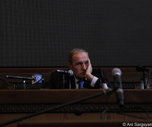 Ter-Petrosyan Calls for Parliament Speaker's Dismissal After Spitting Incident