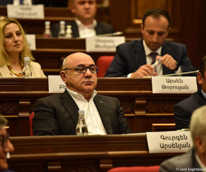 Գուրգեն Արսենյան. «Ու՞մ երեխաները պետք է ուտեն այդ անորակ կաթնամթերքը»
