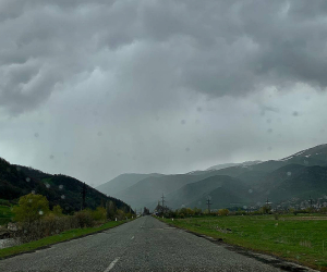 Ամբերդ ամրոցի խաչմերուկից Քարի լիճ տանող ճանապարհը փակ է