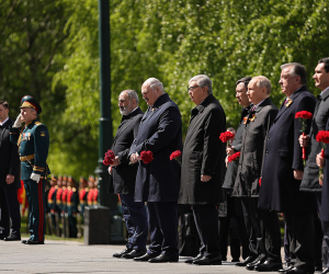 Pashinyan Attends WWII Military Parade in Moscow