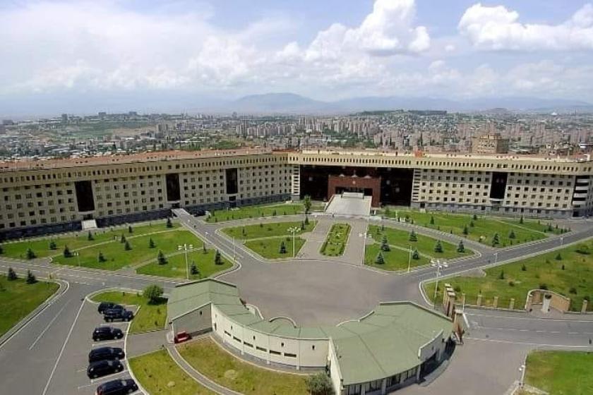 ՀՀ ԶՈՒ ստորաբաժանումները կրակ չեն բացել ադրբեջանական դիրքերի ուղղությամբ․ ՊՆ