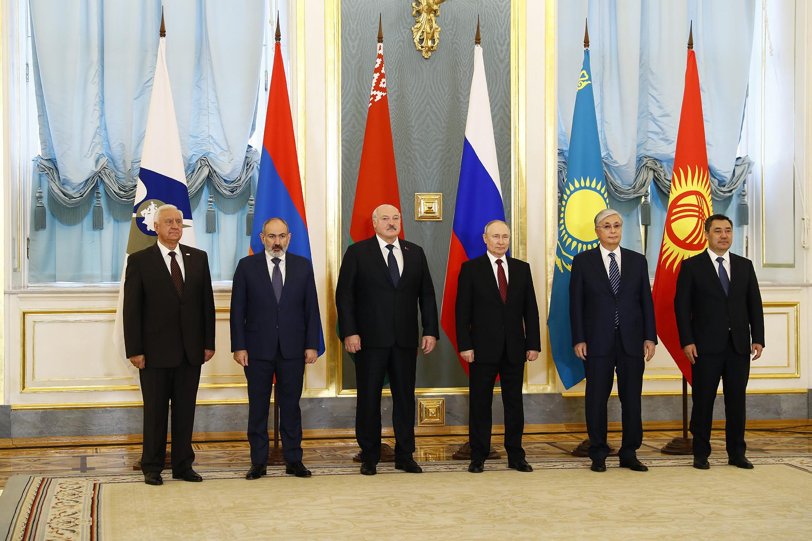 Премьер-министр принял участие в заседании Высшего Евразийского экономического совета