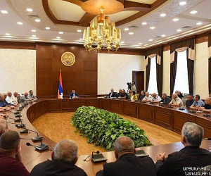 Artsakh President Meets with War Veterans
