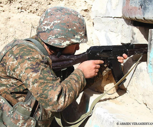 ВС Азербайджана обстреляли армянские позиции на мартунинском и мартакертском направлениях