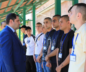 Սուրեն Պապիկյանն այցելել է ՀՀ ՊՆ կենտրոնական հավաքակայան