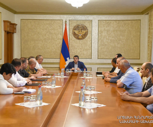 Արայիկ Հարությունյանն աշխատանքային խորհրդակցություն է անցկացրել
