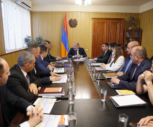 Վարչապետին են ներկայացրել Արարատի մարզպետարանի 2022թ. գործունեության հաշվետվությունն ու ընթացիկ տարում իրականացվող ծրագրերը