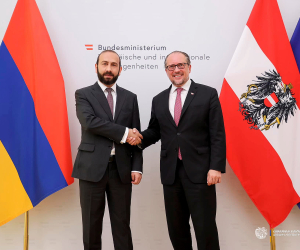 Արարատ Միրզոյանի այցը Վիեննա մեկնարկել է Ավստրիայի ԱԳ նախարարի հետ առանձնազրույցով