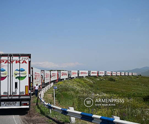 Արցախ հումանիտար օգնություն տեղափոխող բեռնատարները դեռևս Կոռնիձորում են