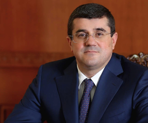«Արդյոք շրջափակումը ցեղասպանություն է». Արցախի նախագահը փորձագիտական կարծիք է խնդրել Միջազգային քրեական դատարանի նախկին գլխավոր դատախազից